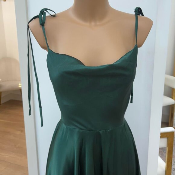 Adri Dress | Emerald BD104 - Picture 1 of 5
